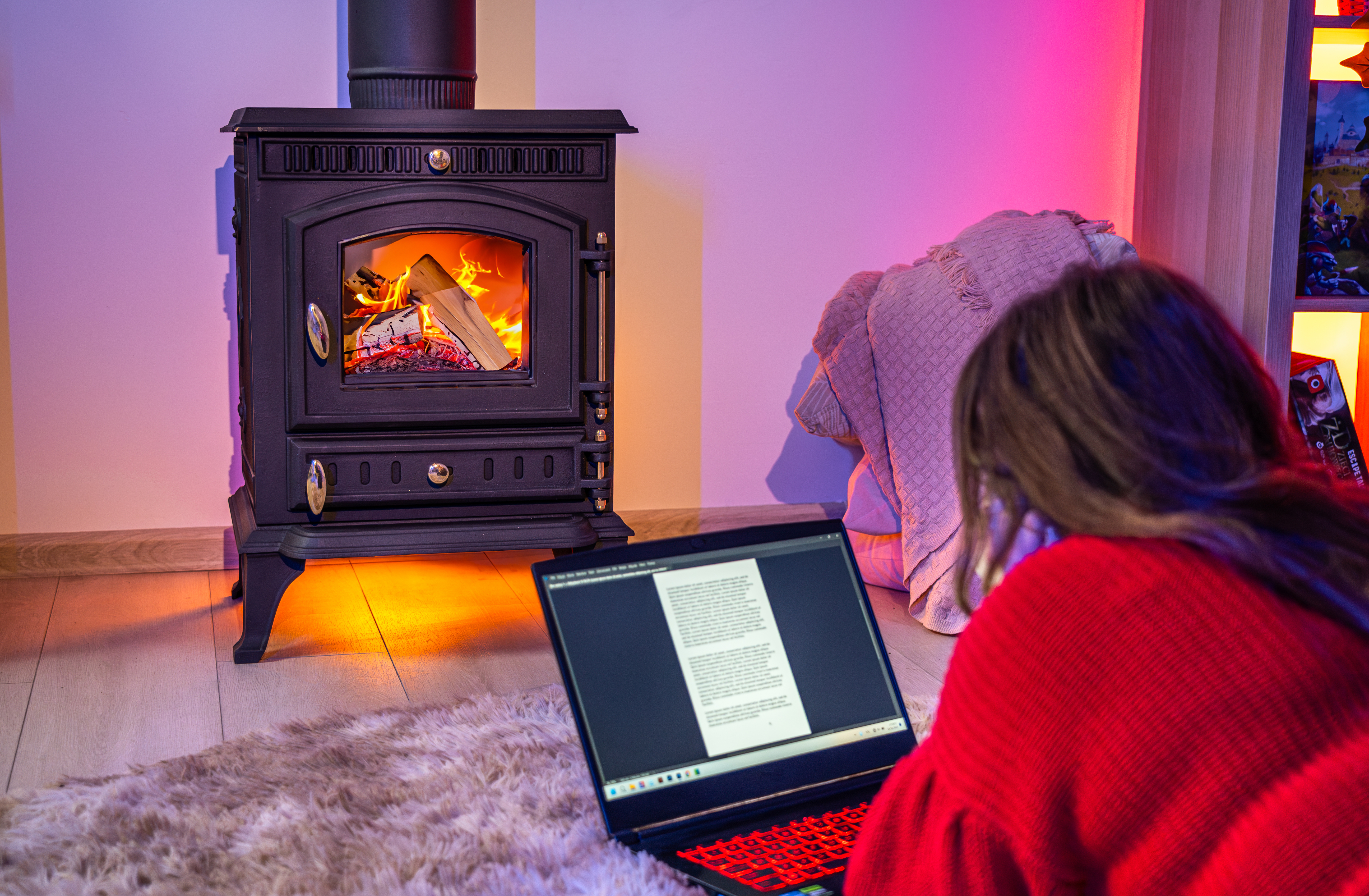 Poêle en fonte classique, cheminée autoportante