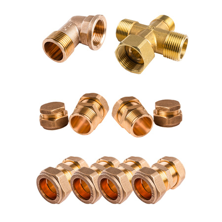 Kit solaire avec trois panneaux plats de 2m² sans câble solaire et sans réservoir