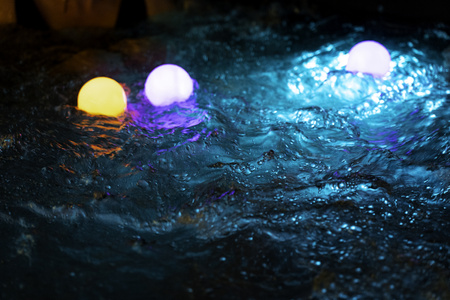 Lampe LED flottante THUNDER